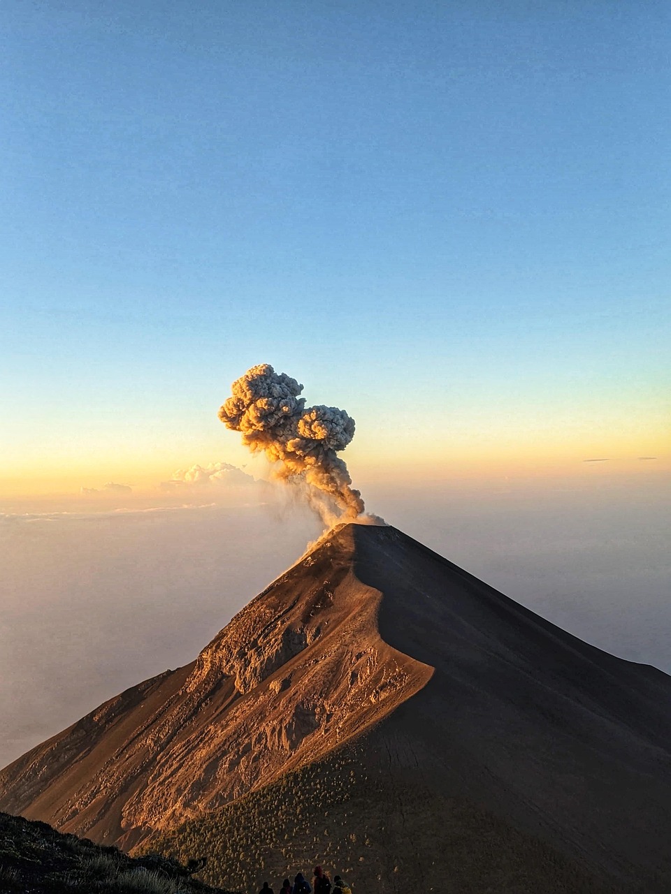 volcano, acatenango, guatemala, nature, sunrise, stratovolcano